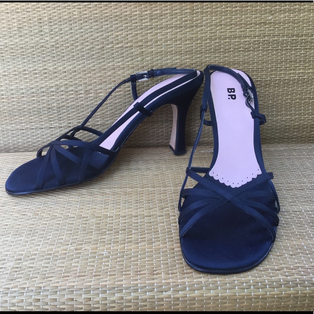 STRAPY HEELS NAVY